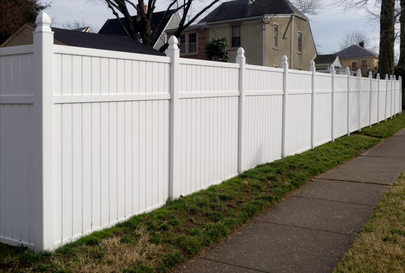 Vinyl Fence Construction